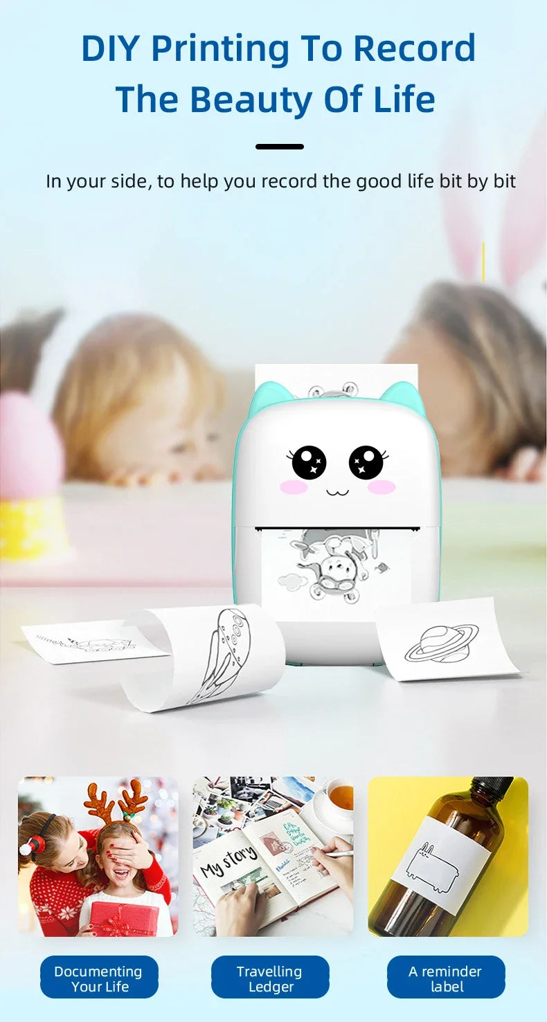 Imprimante à oreilles menthe imprimant un dessin, deux enfants flous derrière, bandes imprimées et trois usages illustrés en bas